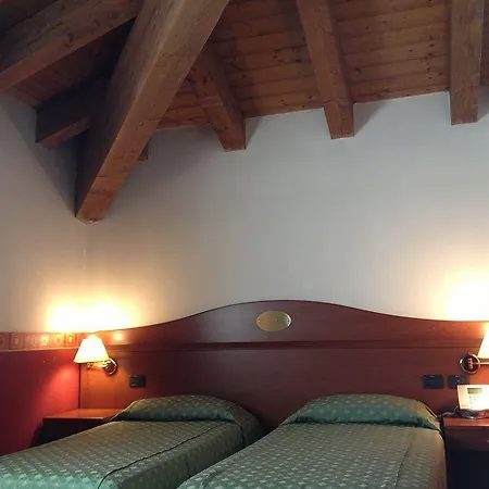 Conte Luna 3* Bologne