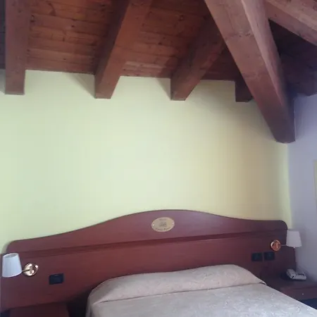 Conte Luna 3* Bologne